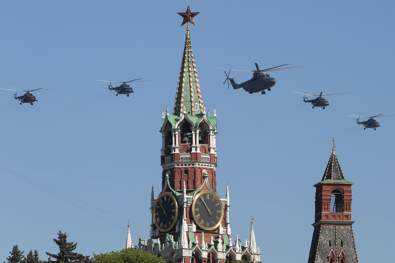 Illustration for article titled Victory Day: Unnerving Soviet-Style Militarism In The Age Of Putin